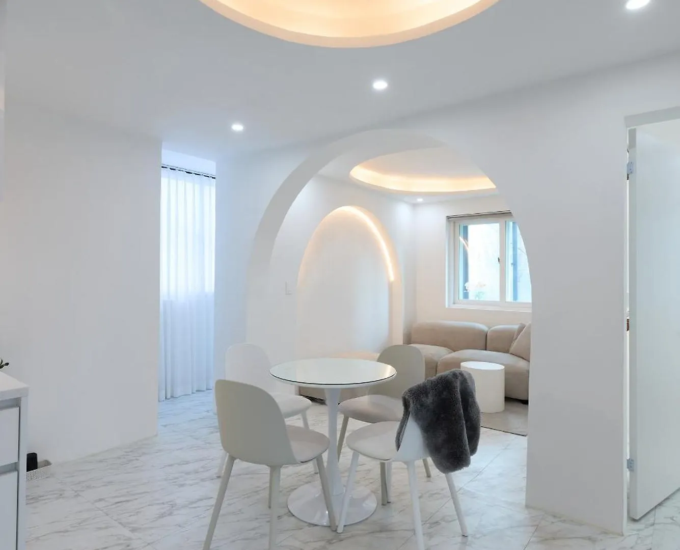 Unique House With Hongdae Area 2R With Livingroom Seoul Sydkorea
