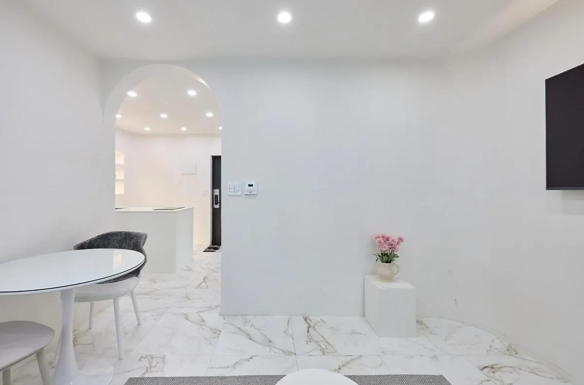 Unique House With Hongdae Area 2R With Livingroom Seoul Guest house