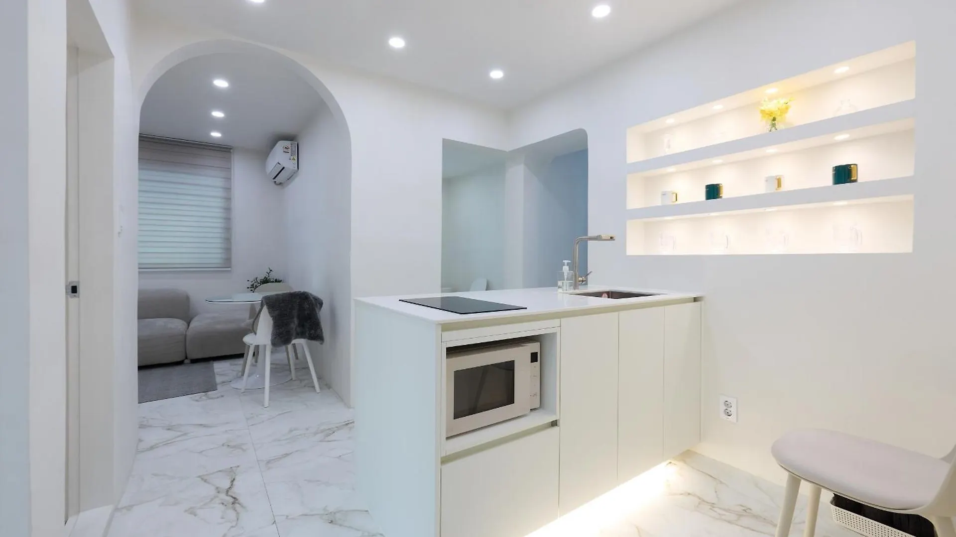 Unique House With Hongdae Area 2R With Livingroom Seoul Sydkorea